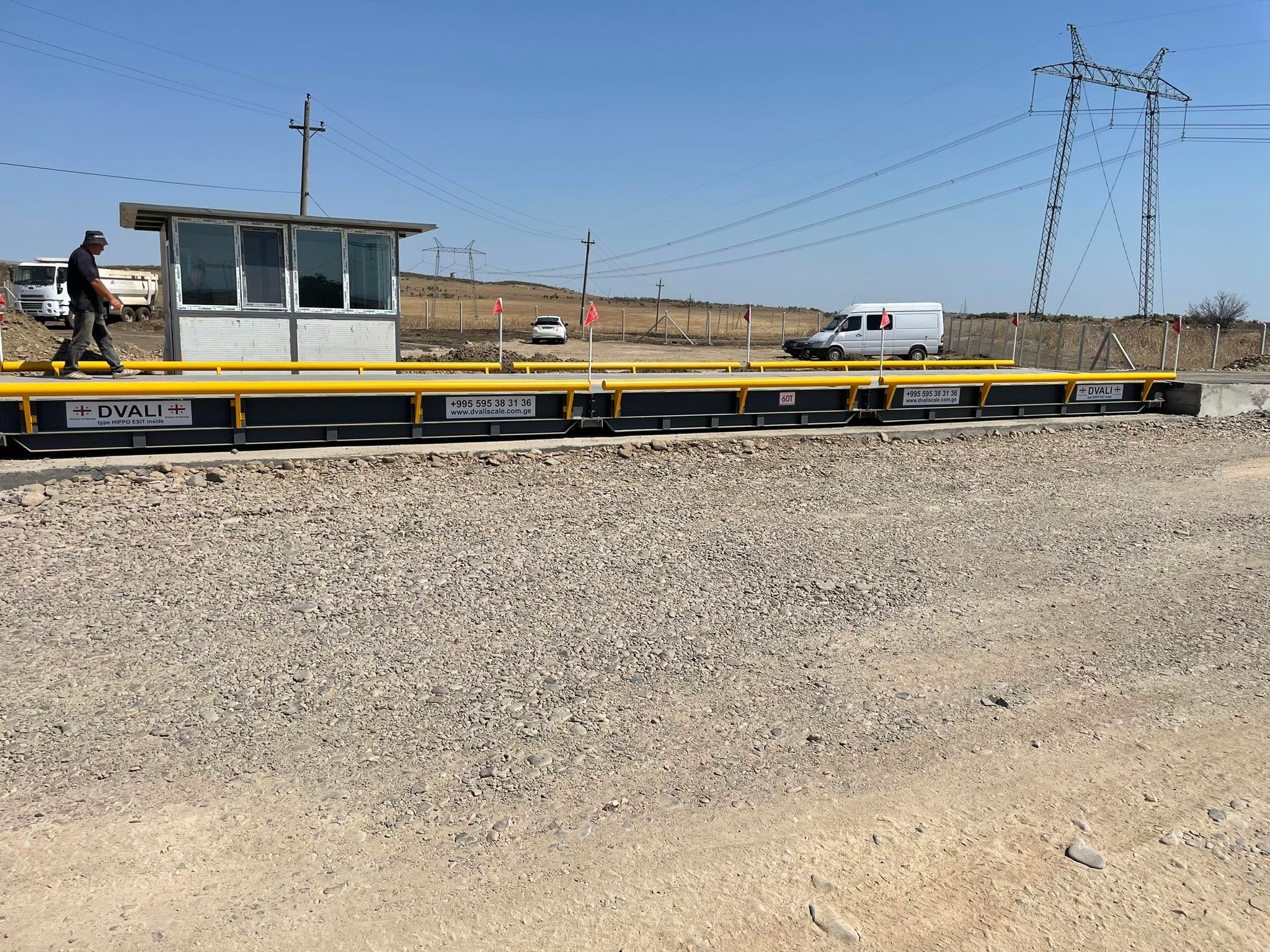 80 ton DVALI Super Heavy truck scale platform view