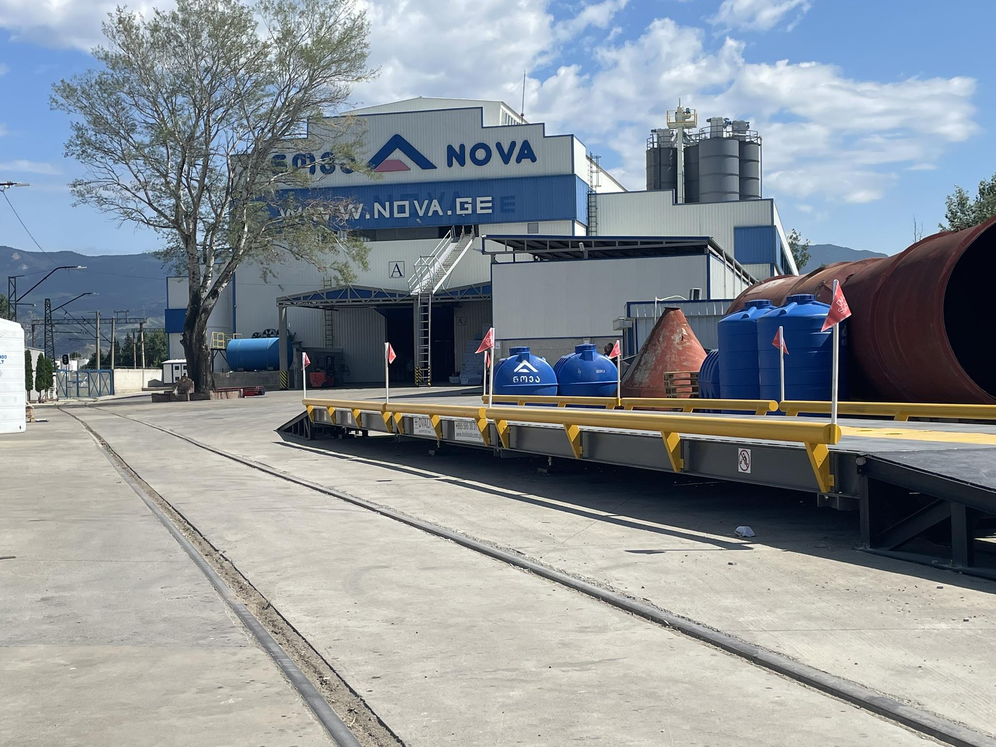 80 ton DVALI S truck scale project image