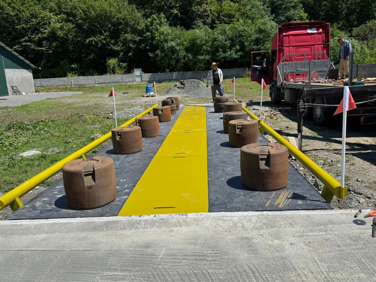 15 ton DVALI Farmer truck scale platform and installation view